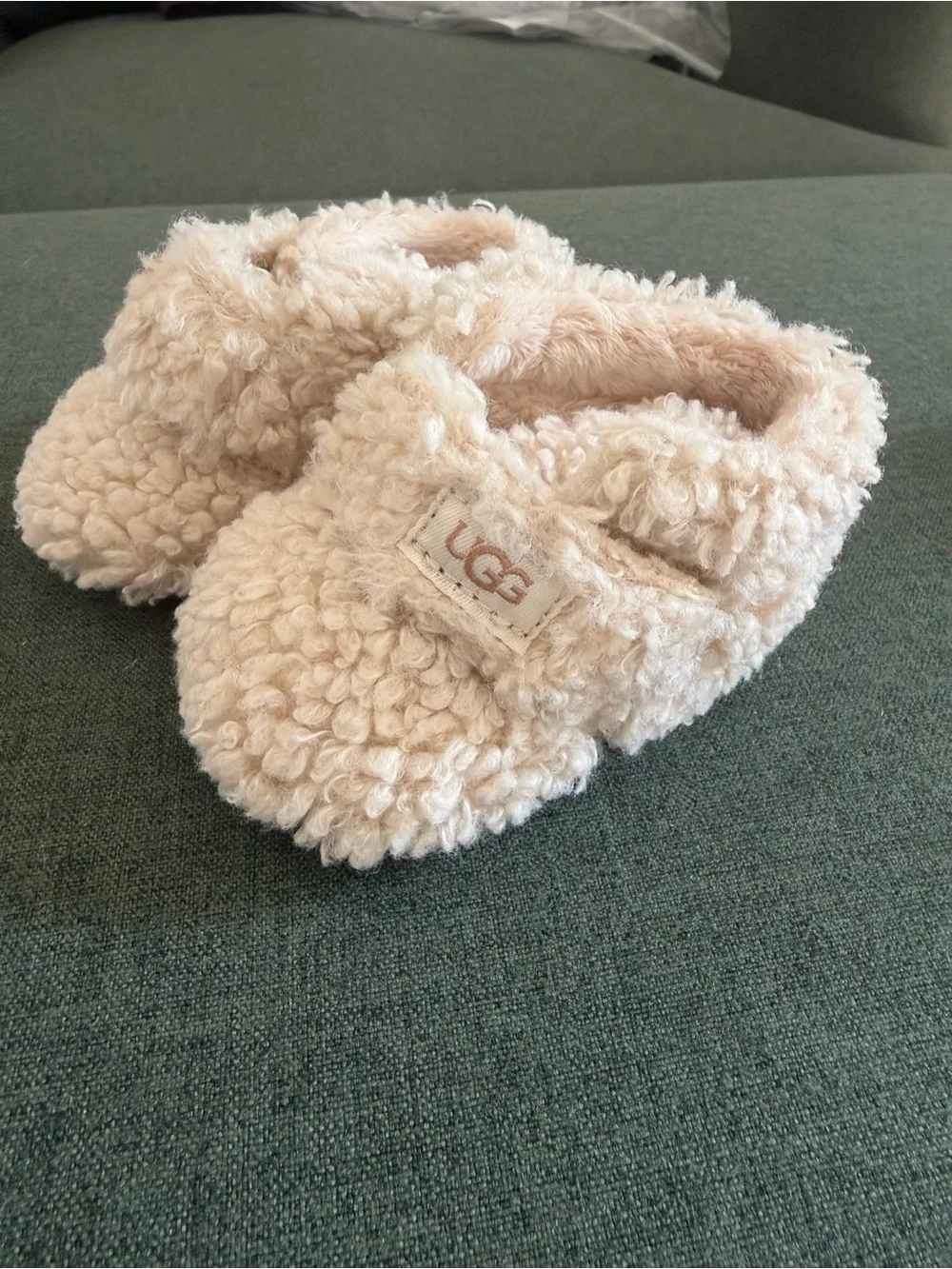 UGG Infant Shearling Booties in Light Beige